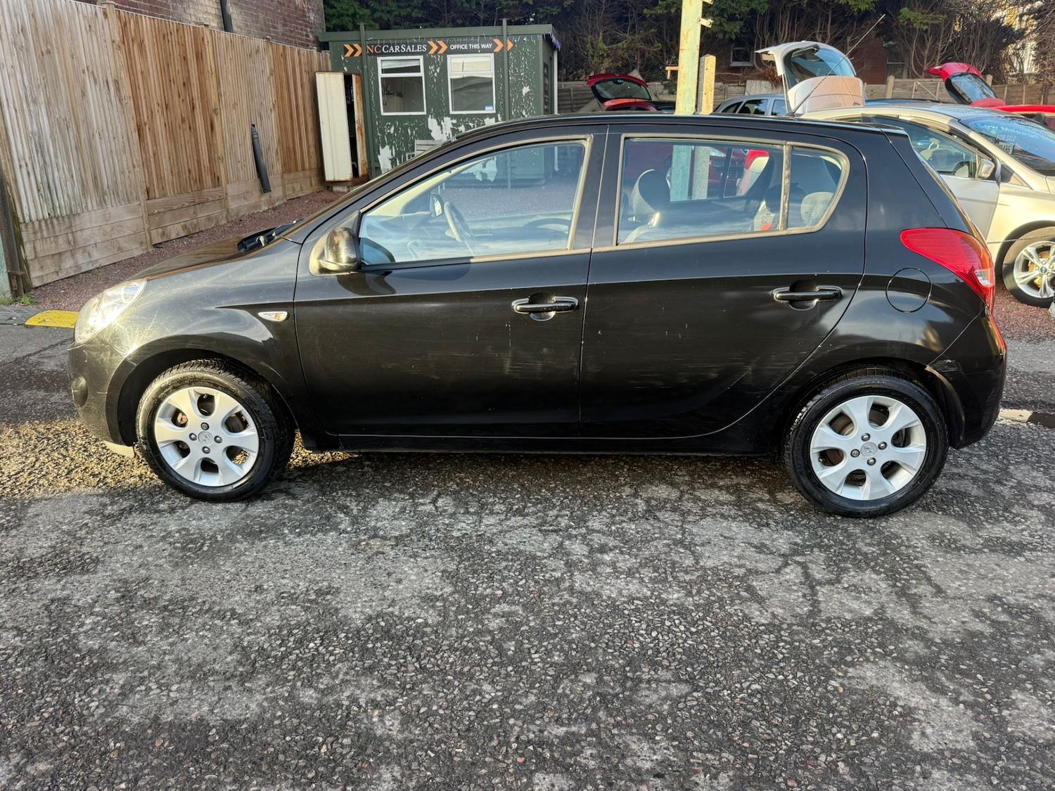 Used Hyundai i20 2010 for sale - 77012938: Photo 3