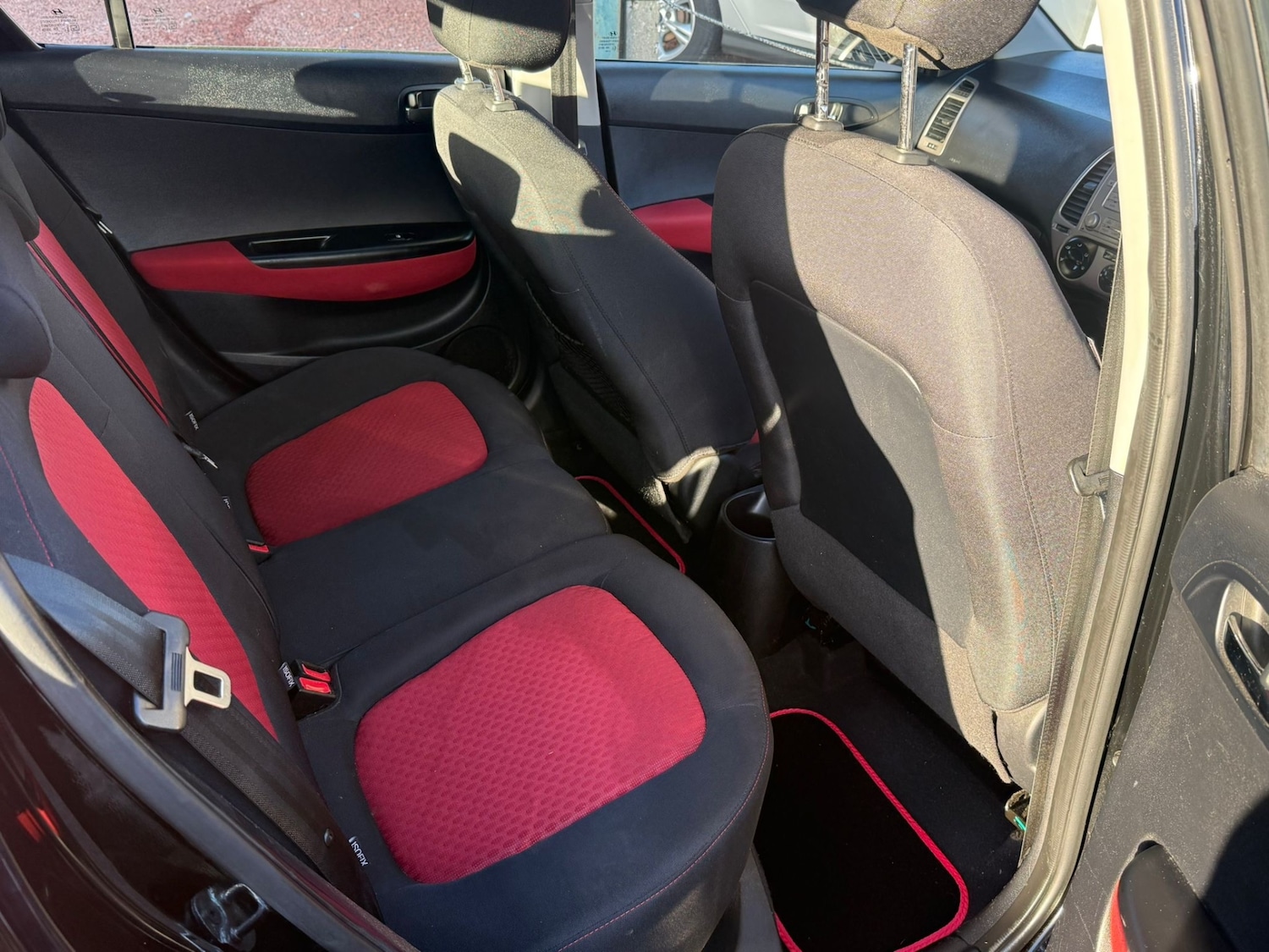 Used Hyundai i20 2010 for sale - 77012938: Photo 8