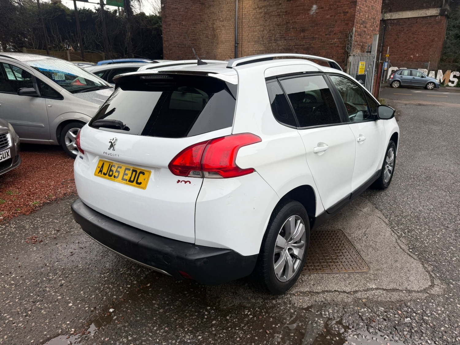 Used Peugeot 2008 2015 for sale - 77708272: Photo 3