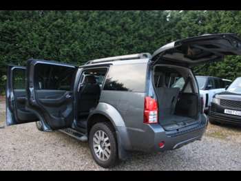 2012 (62) - 2.5 dCi Tekna 4WD Euro 5 5dr