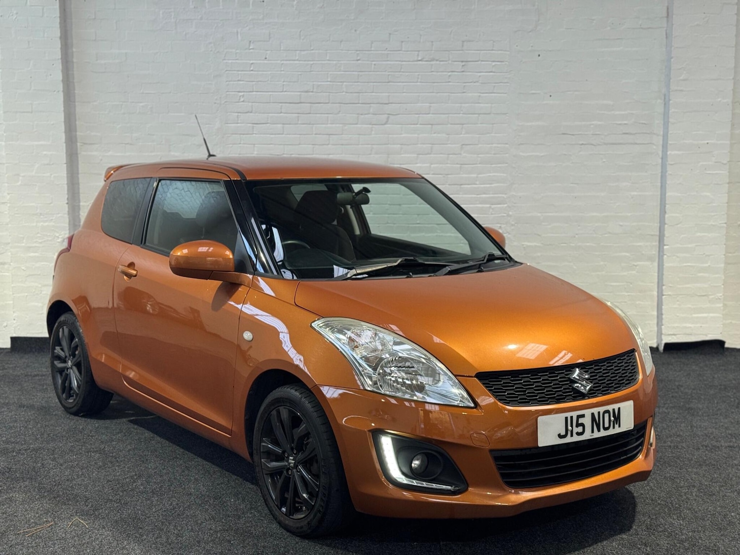 Used Suzuki Swift 2016 for sale - 76572788: Photo 1