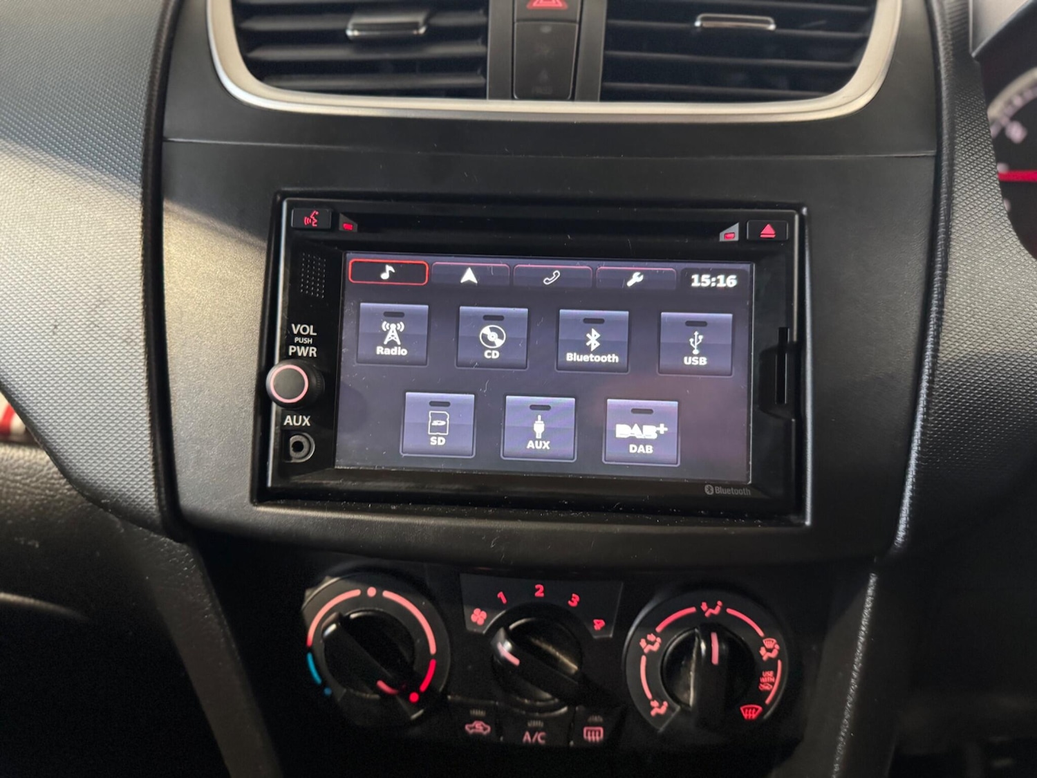 Used Suzuki Swift 2016 for sale - 76572788: Photo 21