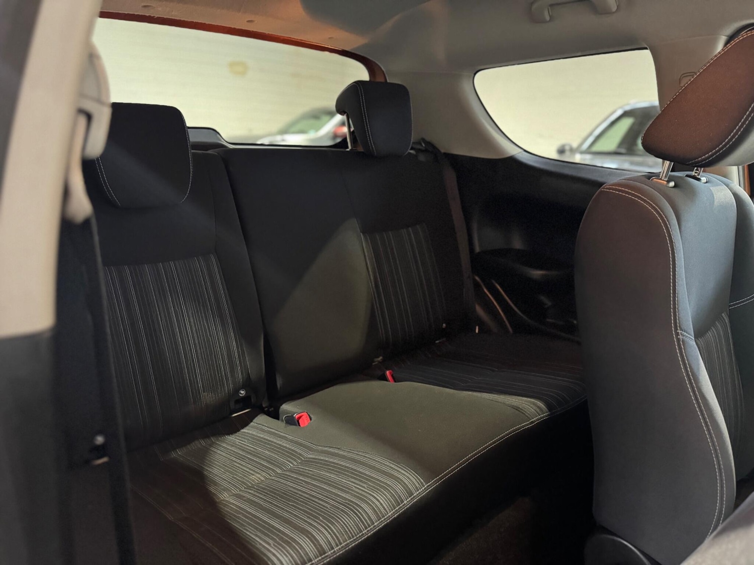 Used Suzuki Swift 2016 for sale - 76572788: Photo 23