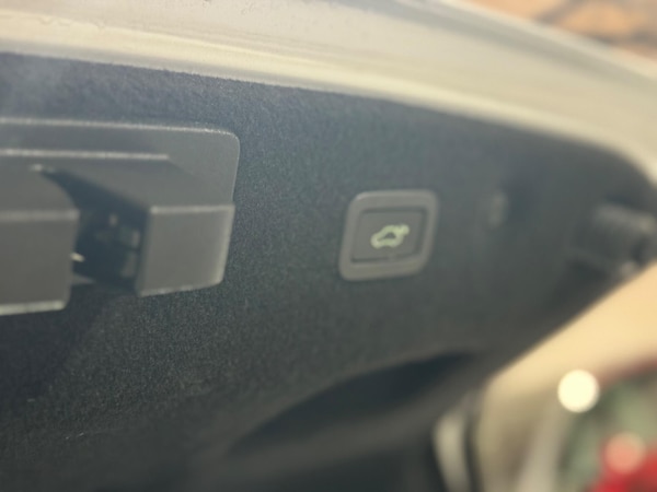Used Jaguar XF 2016 for sale - 76189606: Photo 27