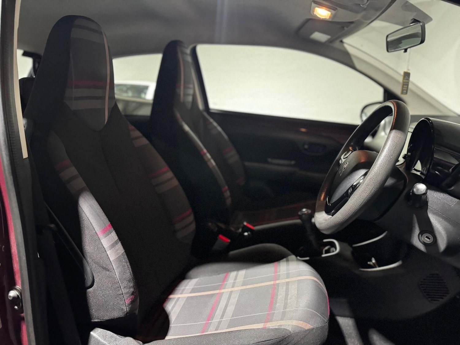 Used Peugeot 108 2015 for sale - 77030027: Photo 18