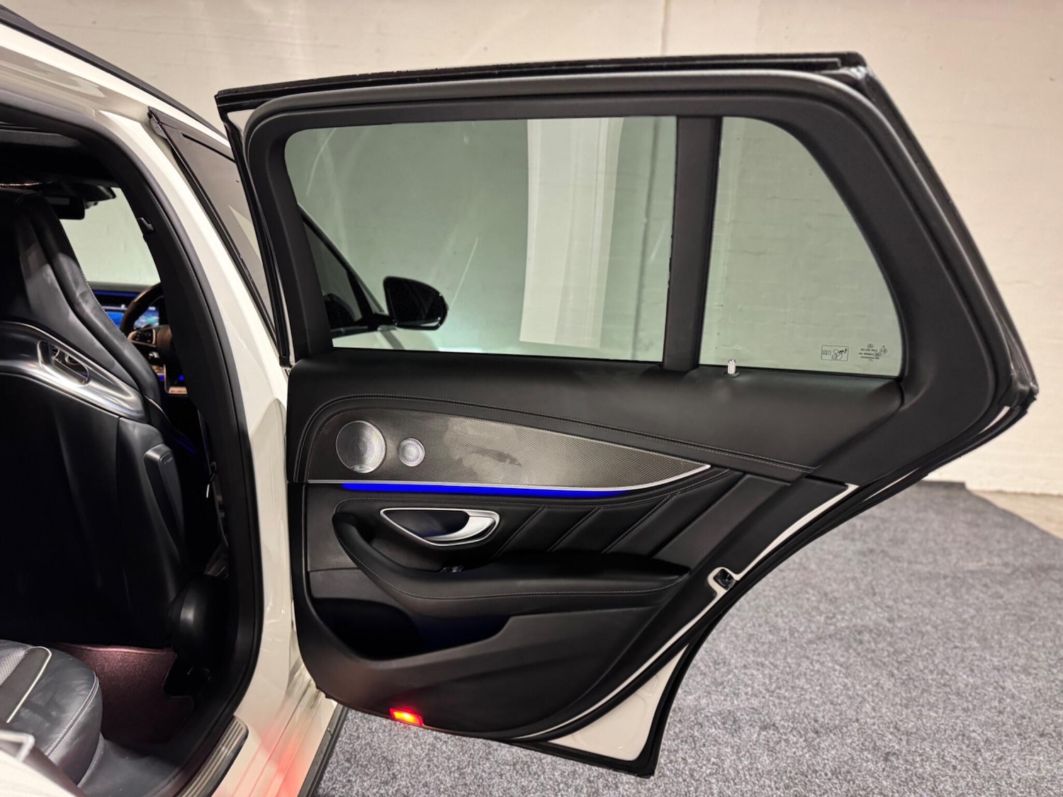 Used Mercedes-Benz E Class for sale - 77120781: Photo 28