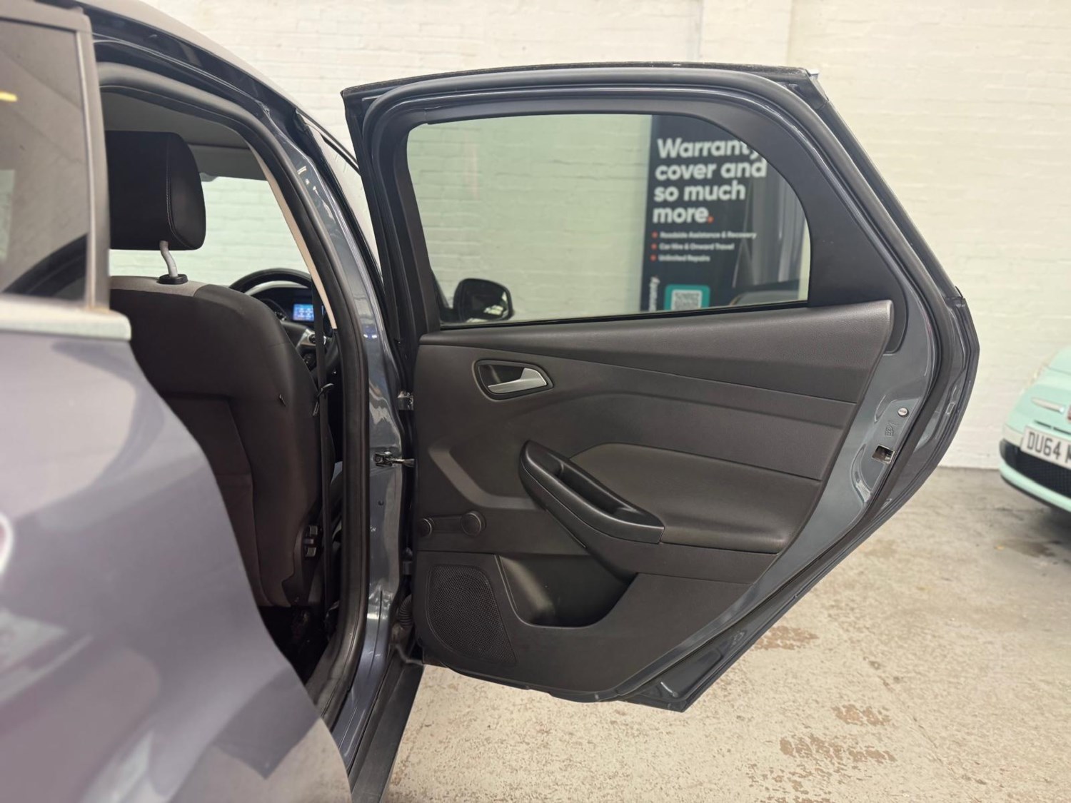 Ford Focus (12) - 1.6 TDCi Zetec Euro 5 (s/s) 5dr - Image 25