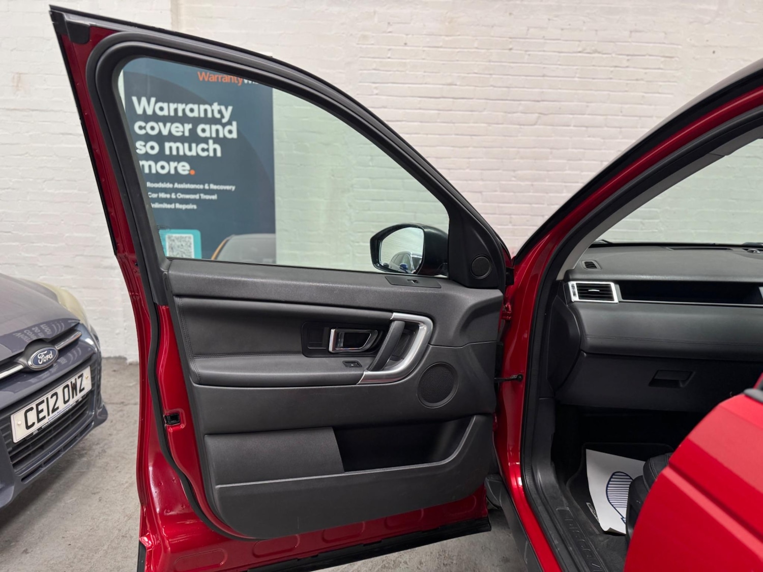 Used Land Rover Discovery Sport 2015 for sale - 76976716: Photo 24