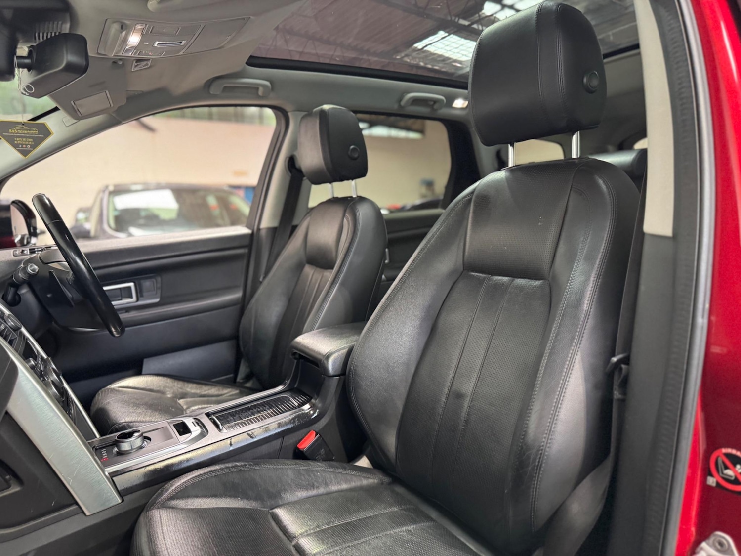 Used Land Rover Discovery Sport 2015 for sale - 76976716: Photo 41