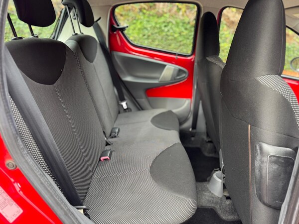 Used Toyota AYGO 2010 for sale - 76307724: Photo 12