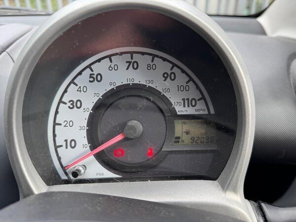Used Toyota AYGO 2010 for sale - 76307724: Photo 15