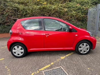 Used Toyota AYGO 2010 for sale - 76307724: Photo