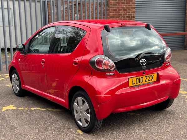 Used Toyota AYGO 2010 for sale - 76307724: Photo 5