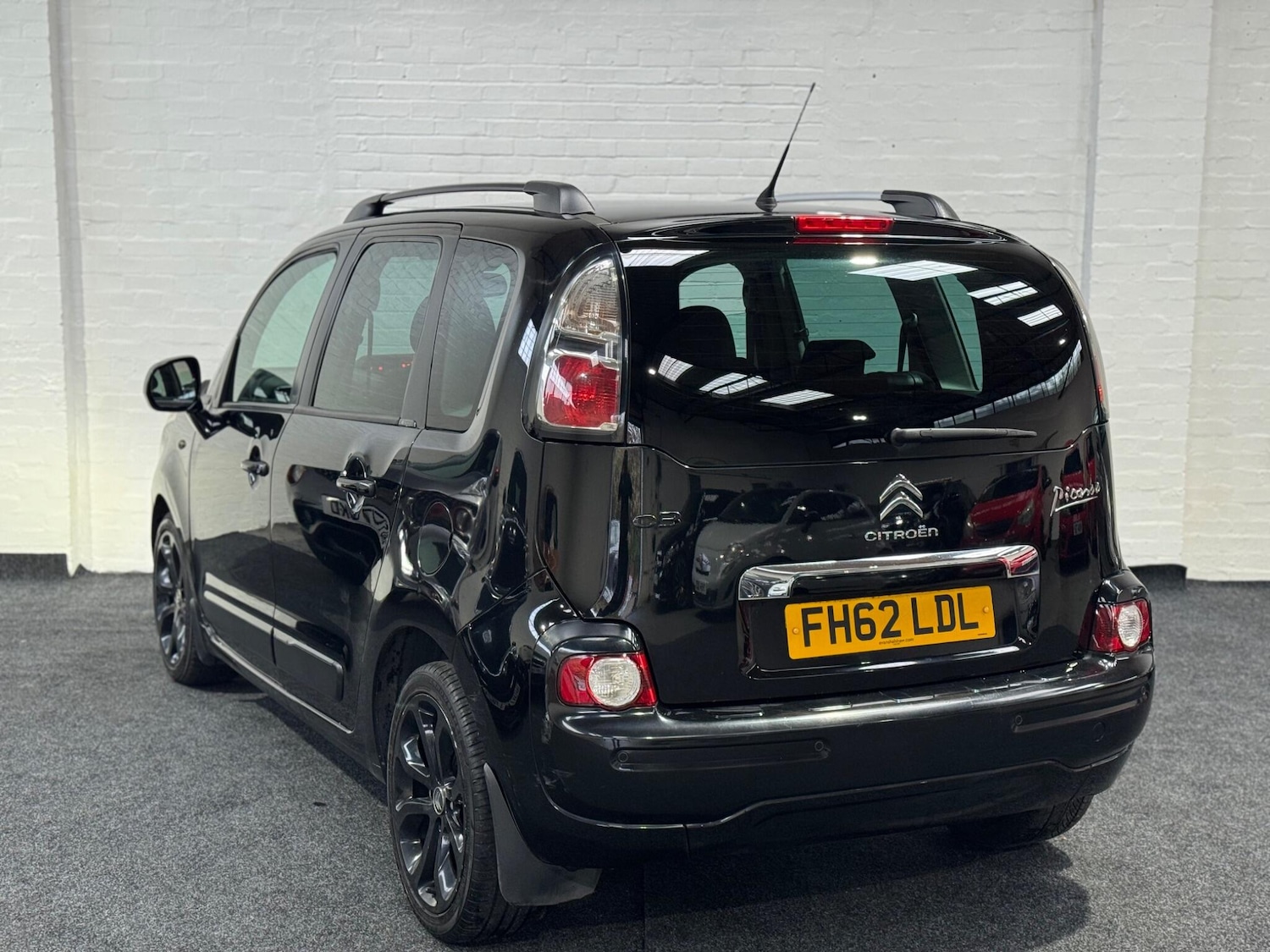 Used Citroen C3 Picasso 2013 for sale - 76597017: Photo 12
