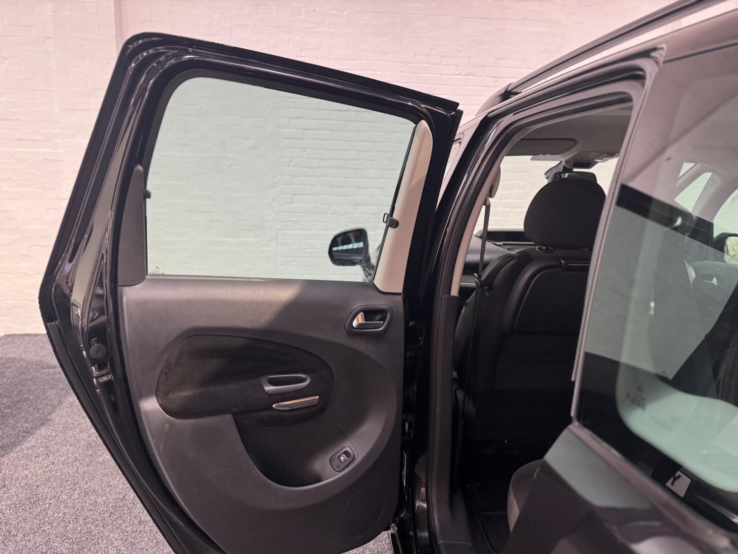 Used Citroen C3 Picasso 2013 for sale - 76597017: Photo 23