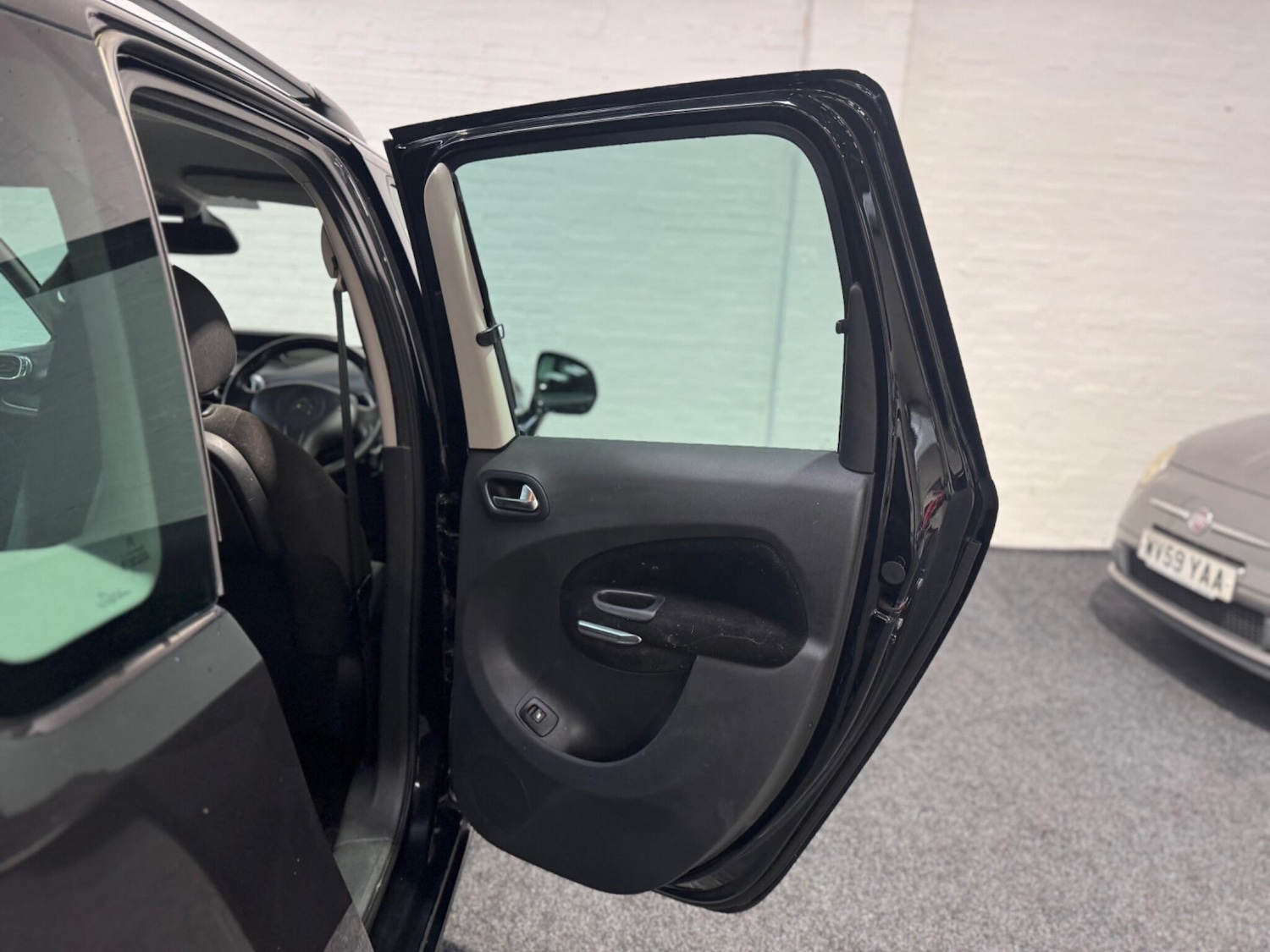 Used Citroen C3 Picasso 2013 for sale - 76597017: Photo 24