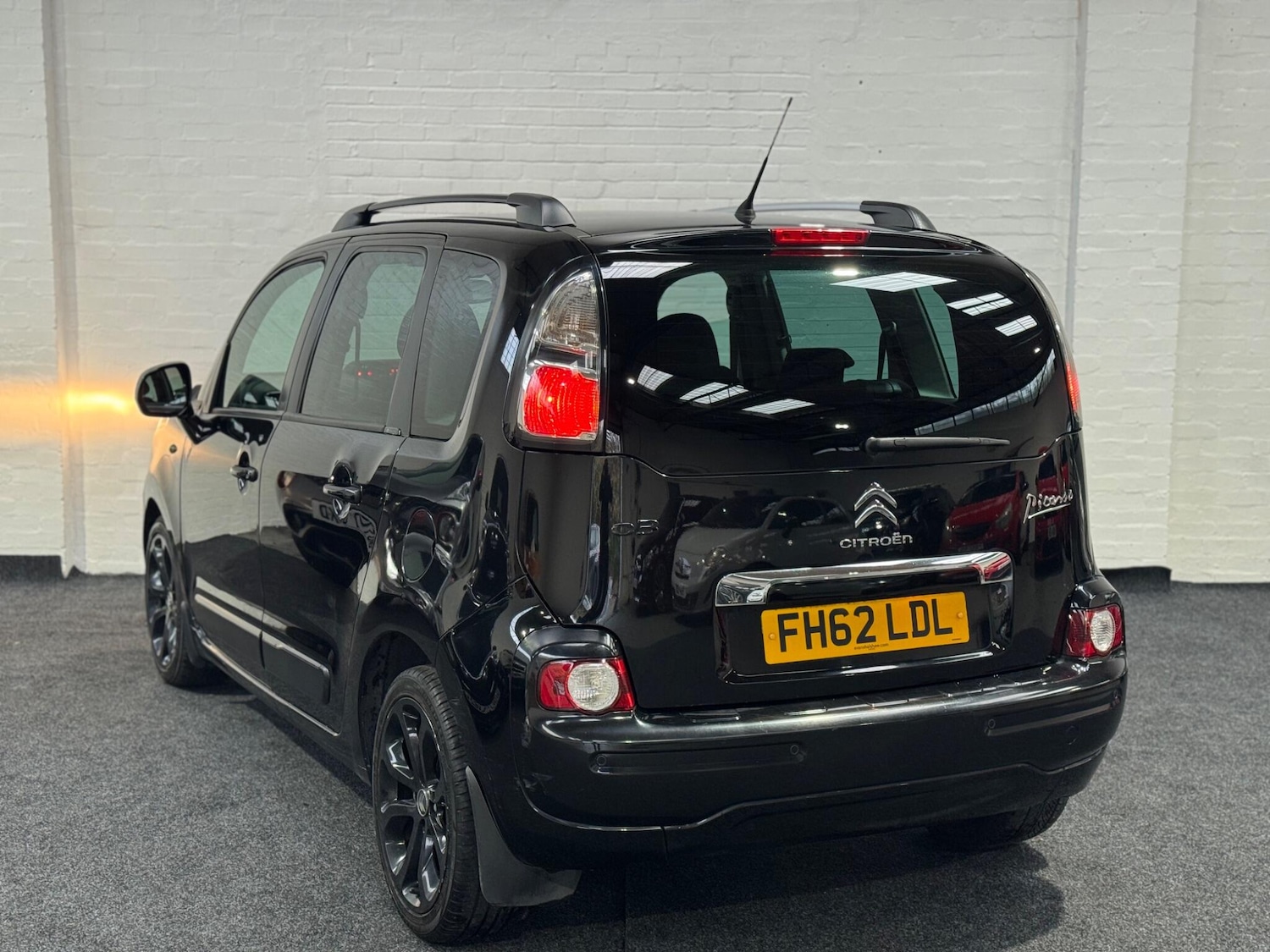 Used Citroen C3 Picasso 2013 for sale - 76597017: Photo 8