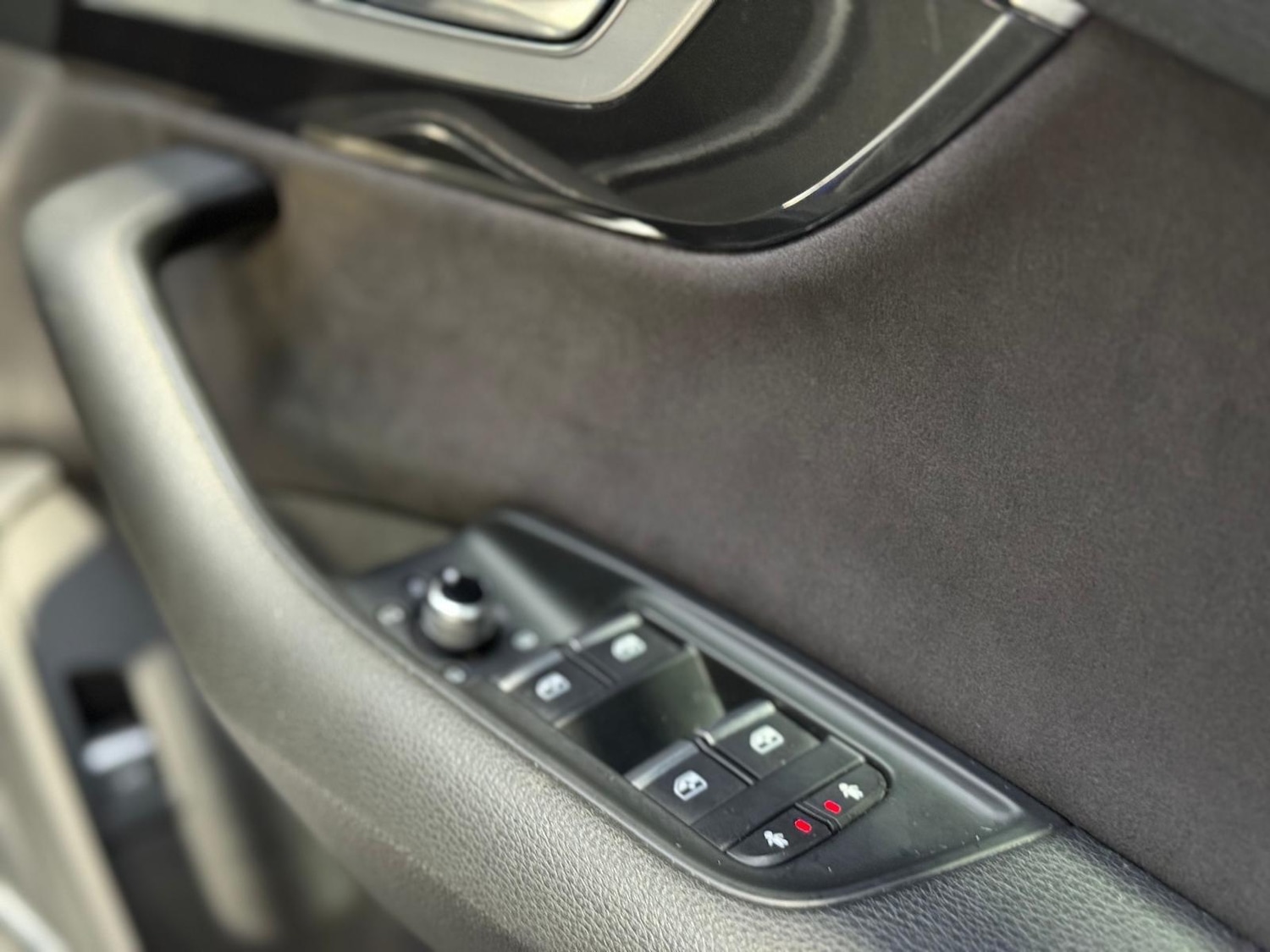 Used Audi Q7 2015 for sale - 76597224: Photo 35