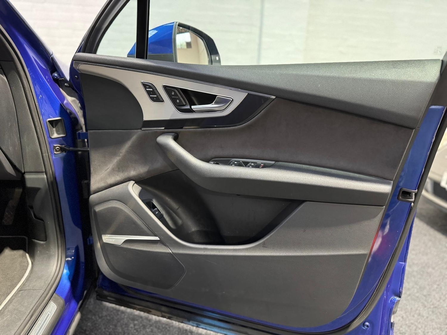 Used Audi Q7 2015 for sale - 76597224: Photo 43