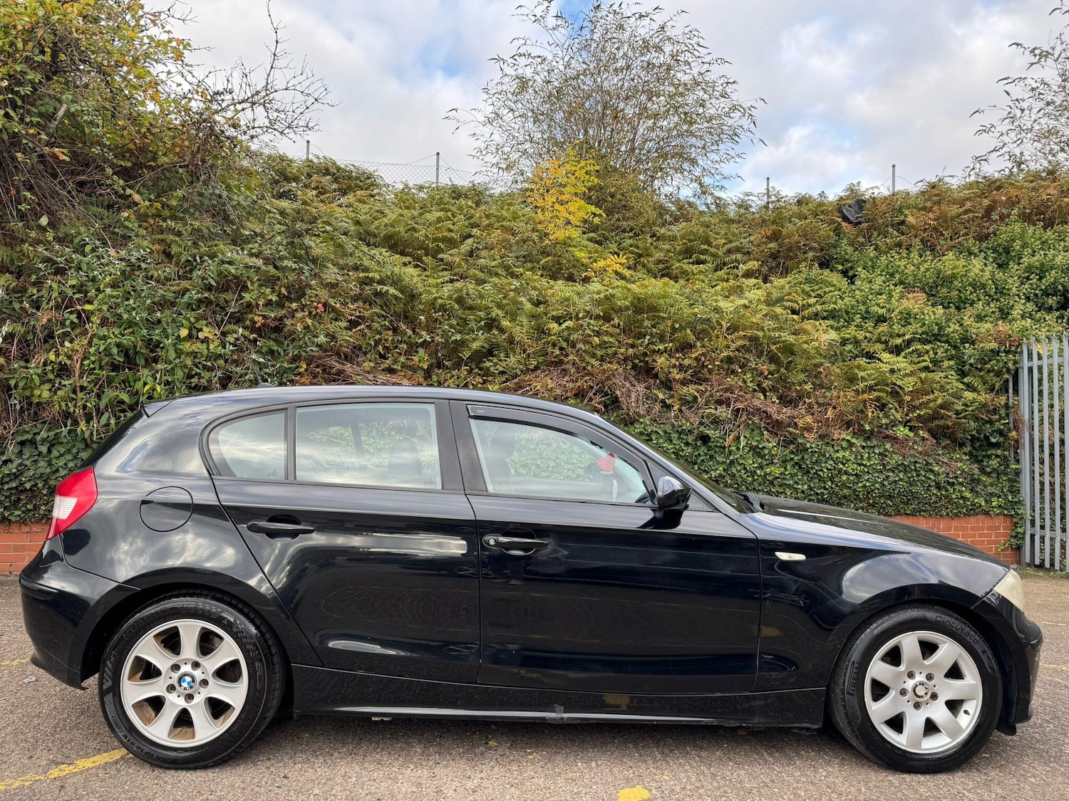 Used BMW 1 Series 2005 for sale - 76307642: Photo 2
