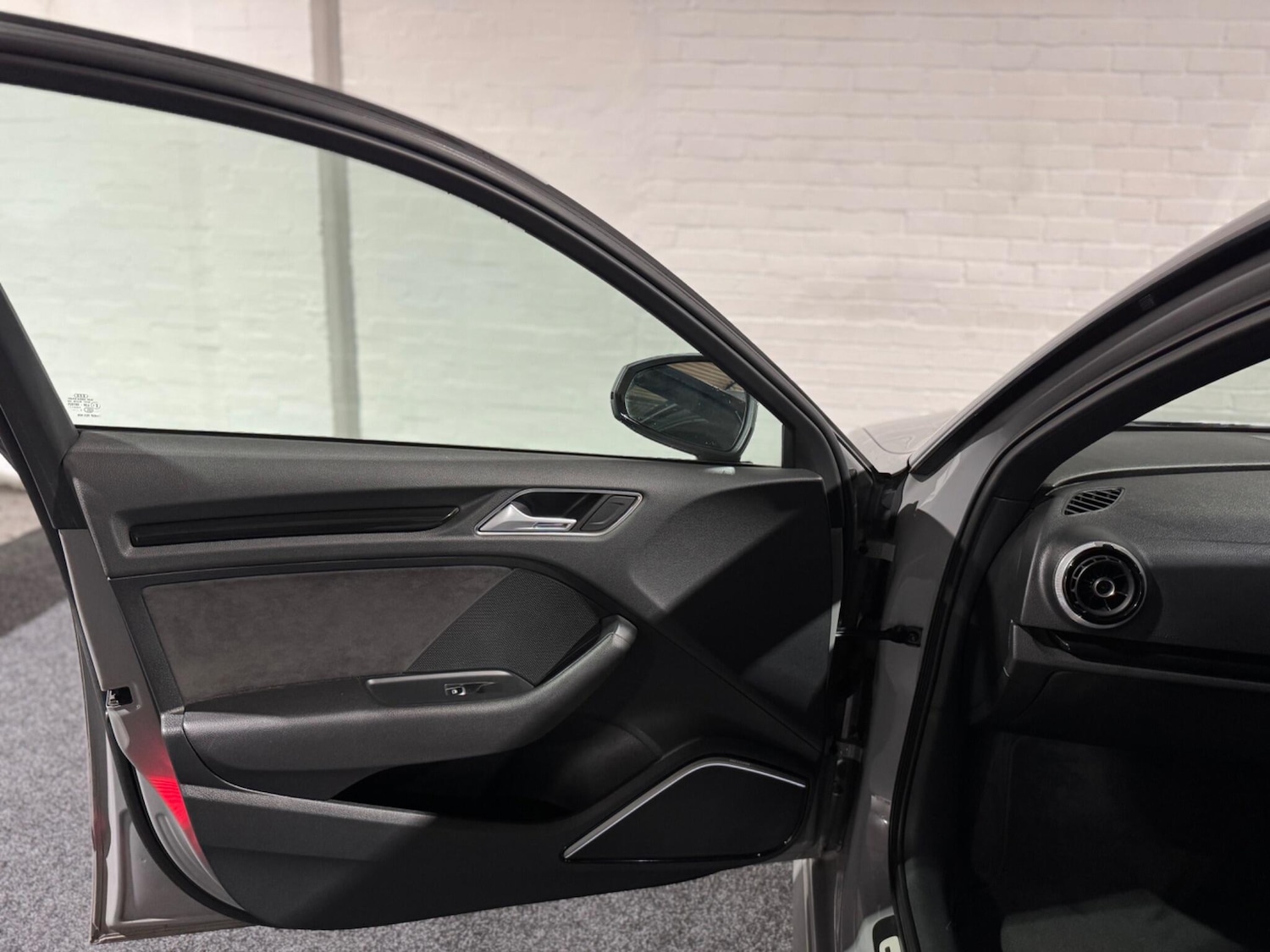 Used Audi RS3 2015 for sale - 76786652: Photo 12