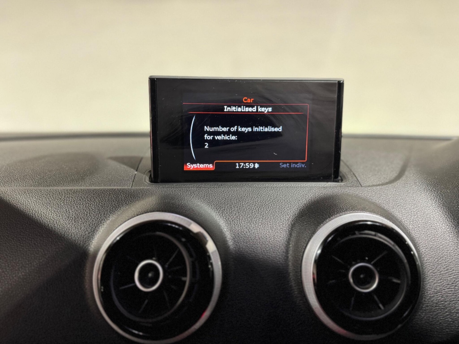 Used Audi RS3 2015 for sale - 76786652: Photo 34