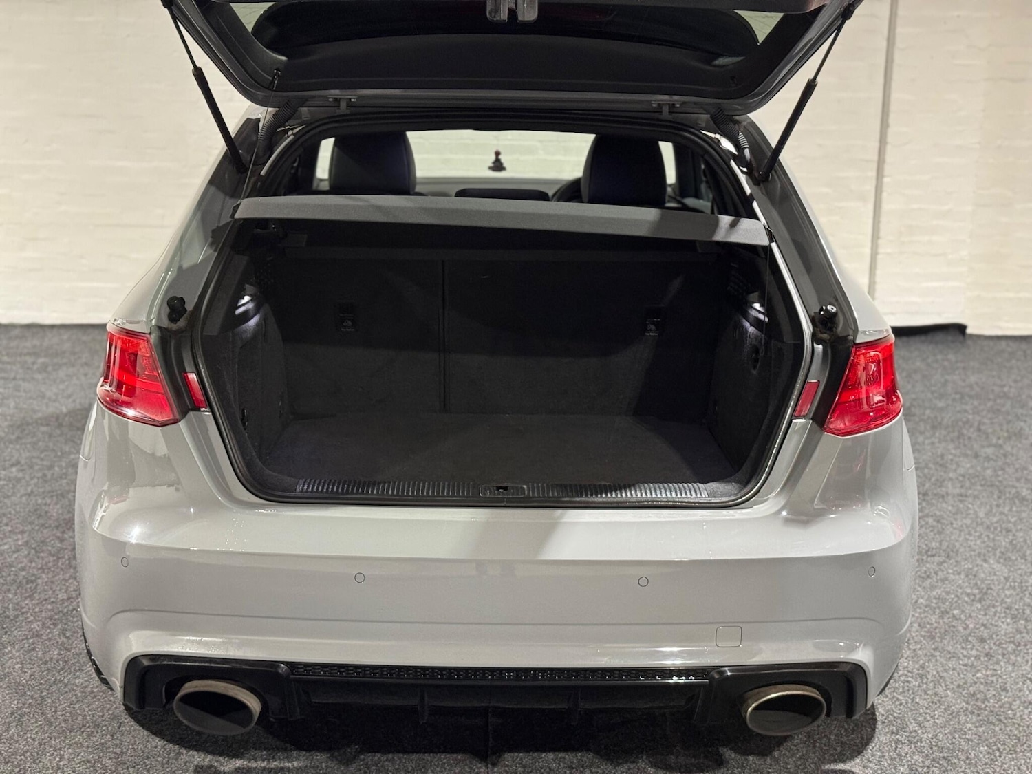 Used Audi RS3 2015 for sale - 76786652: Photo 46