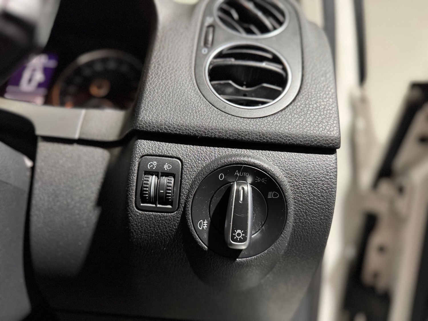 Used Volkswagen Golf Plus 2011 for sale - 77021088: Photo 29