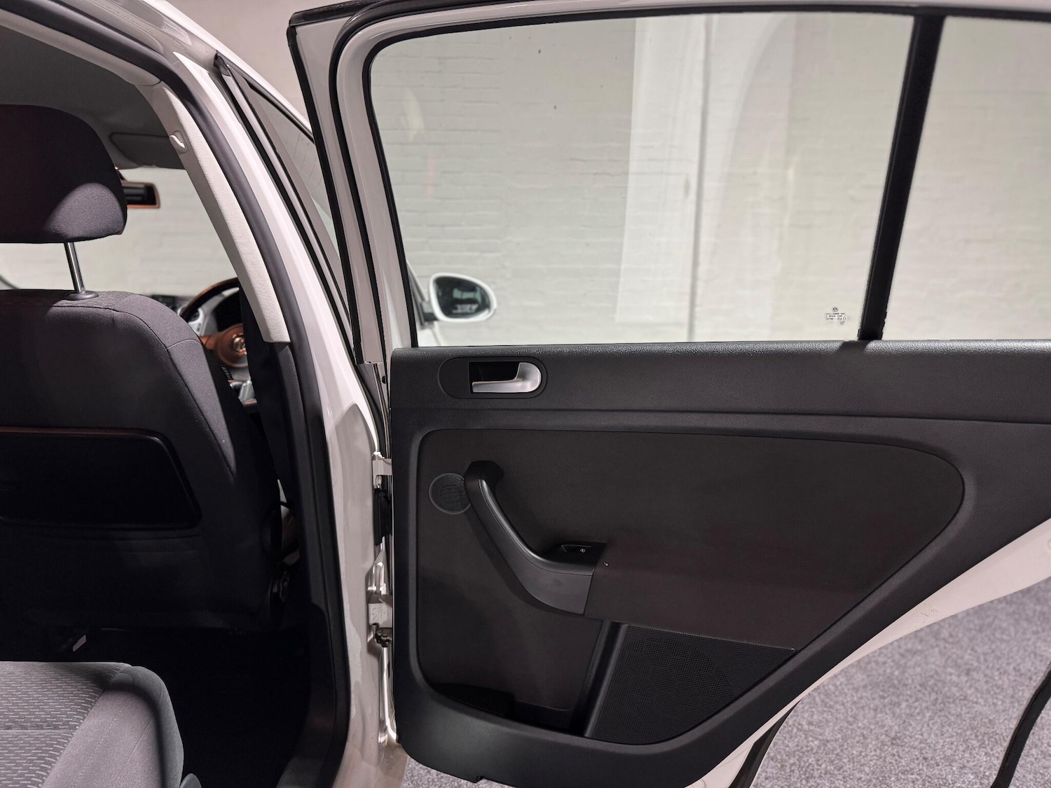 Used Volkswagen Golf Plus 2011 for sale - 77021088: Photo 32