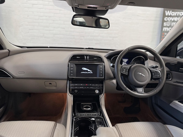 Used Jaguar XE 2015 for sale - 76020215: Photo 17