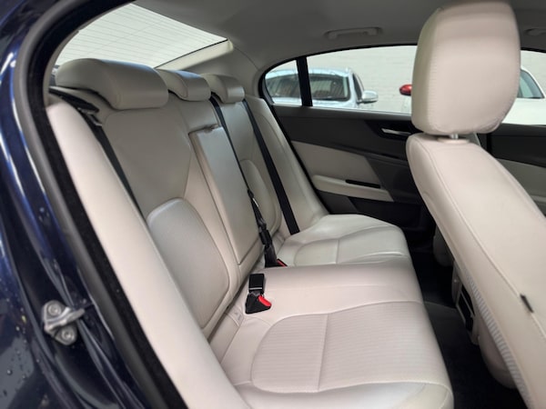 Used Jaguar XE 2015 for sale - 76020215: Photo 19