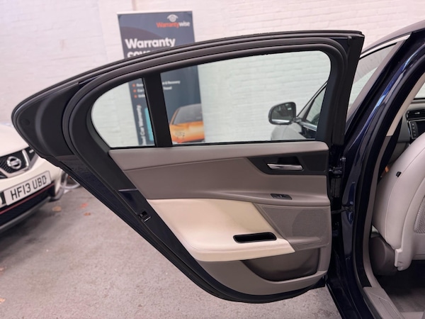 Used Jaguar XE 2015 for sale - 76020215: Photo 22