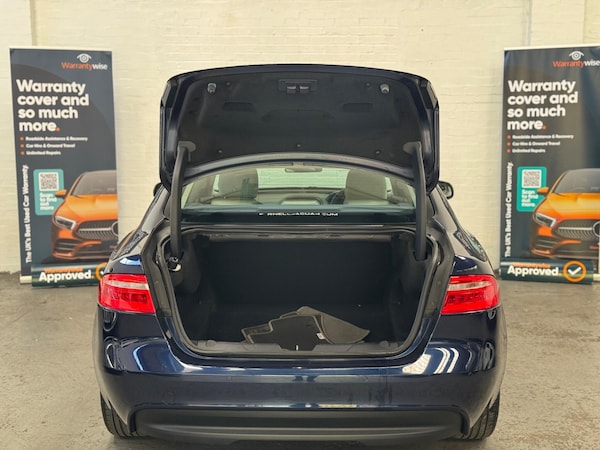 Used Jaguar XE 2015 for sale - 76020215: Photo 32