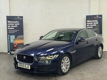 Used Jaguar XE 2015 for sale - 76020215: Photo 3