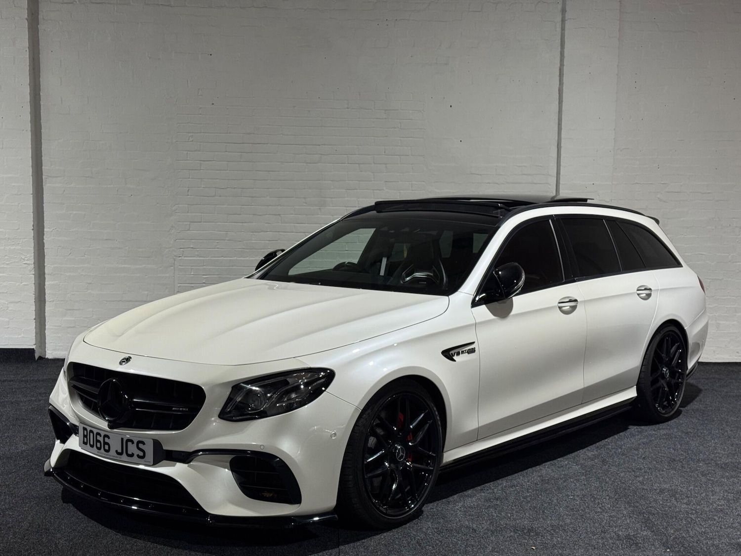 Used Mercedes-Benz E Class for sale - 76976858: Photo 3