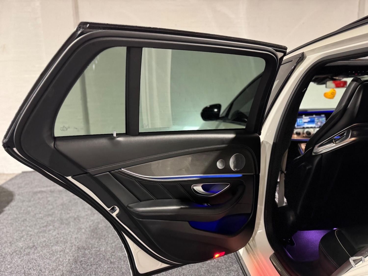 Used Mercedes-Benz E Class for sale - 76976858: Photo 34