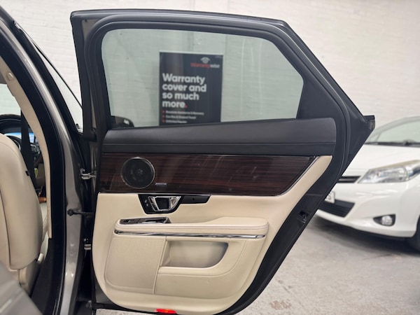 Used Jaguar XJ 2017 for sale - 75678187: Photo 26
