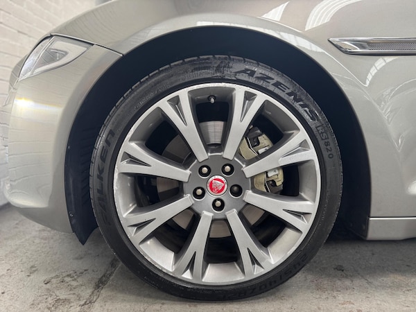 Used Jaguar XJ 2017 for sale - 75678187: Photo 30