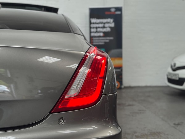 Used Jaguar XJ 2017 for sale - 75678187: Photo 44