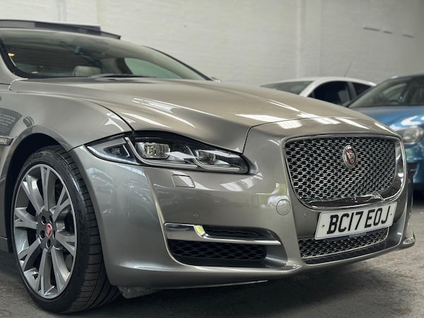 Used Jaguar XJ 2017 for sale - 75678187: Photo 7