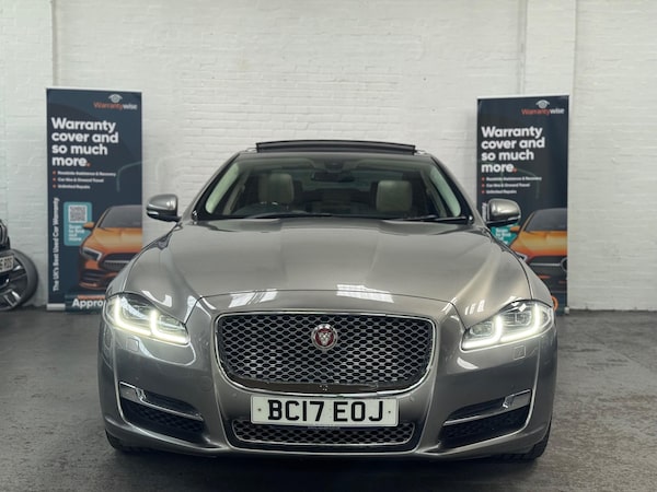 Used Jaguar XJ 2017 for sale - 75678187: Photo 8