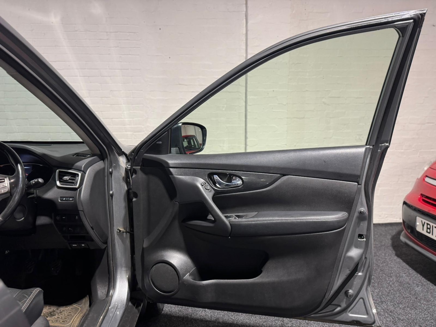 Used Nissan X-Trail 2016 for sale - 76753088: Photo 29