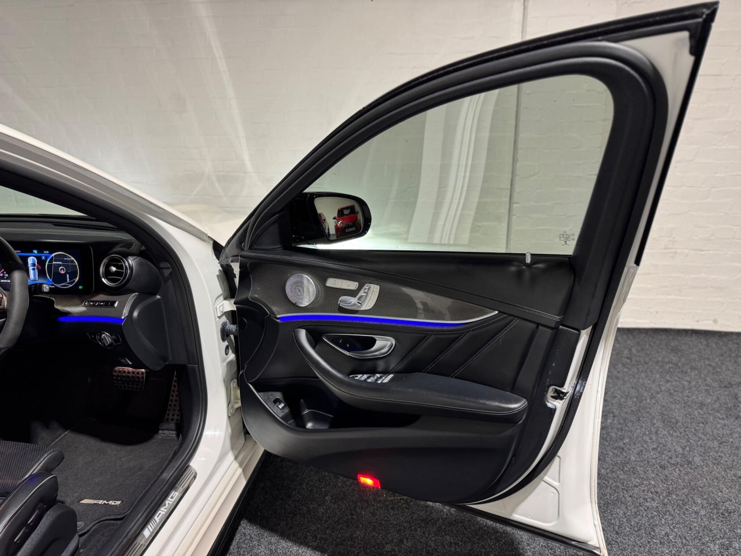 Used Mercedes-Benz E Class 2018 for sale - 76551061: Photo 36