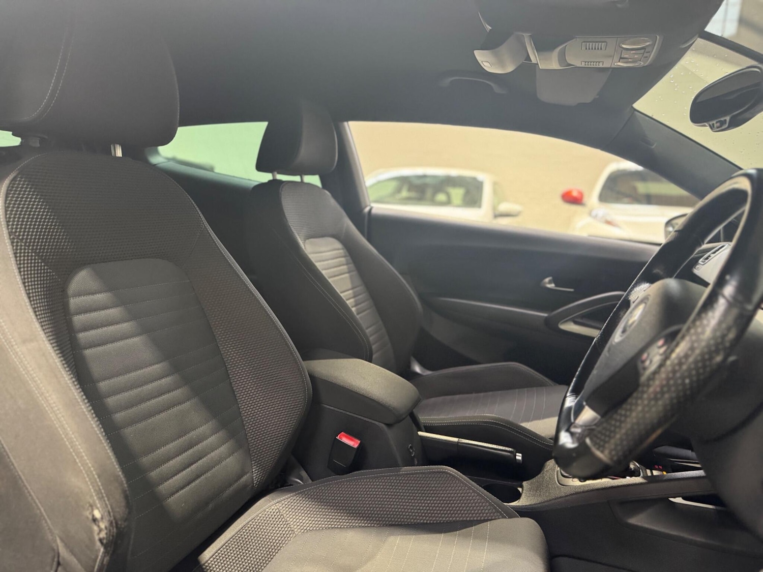 Used Volkswagen Scirocco 2009 for sale - 76380731: Photo 17
