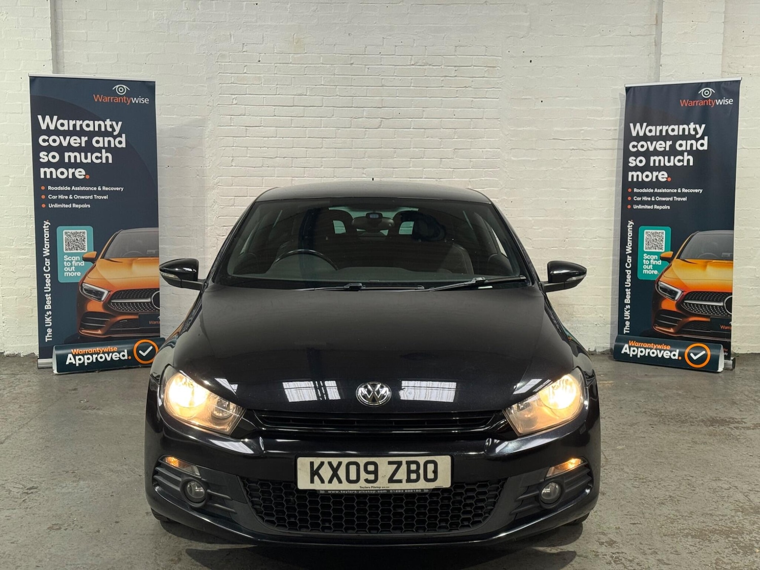 Used Volkswagen Scirocco 2009 for sale - 76380731: Photo 2