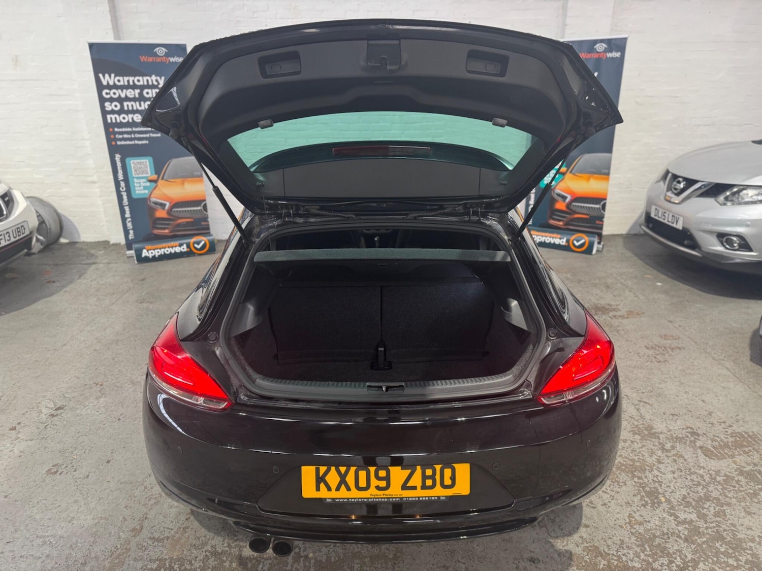 Used Volkswagen Scirocco 2009 for sale - 76380731: Photo 27