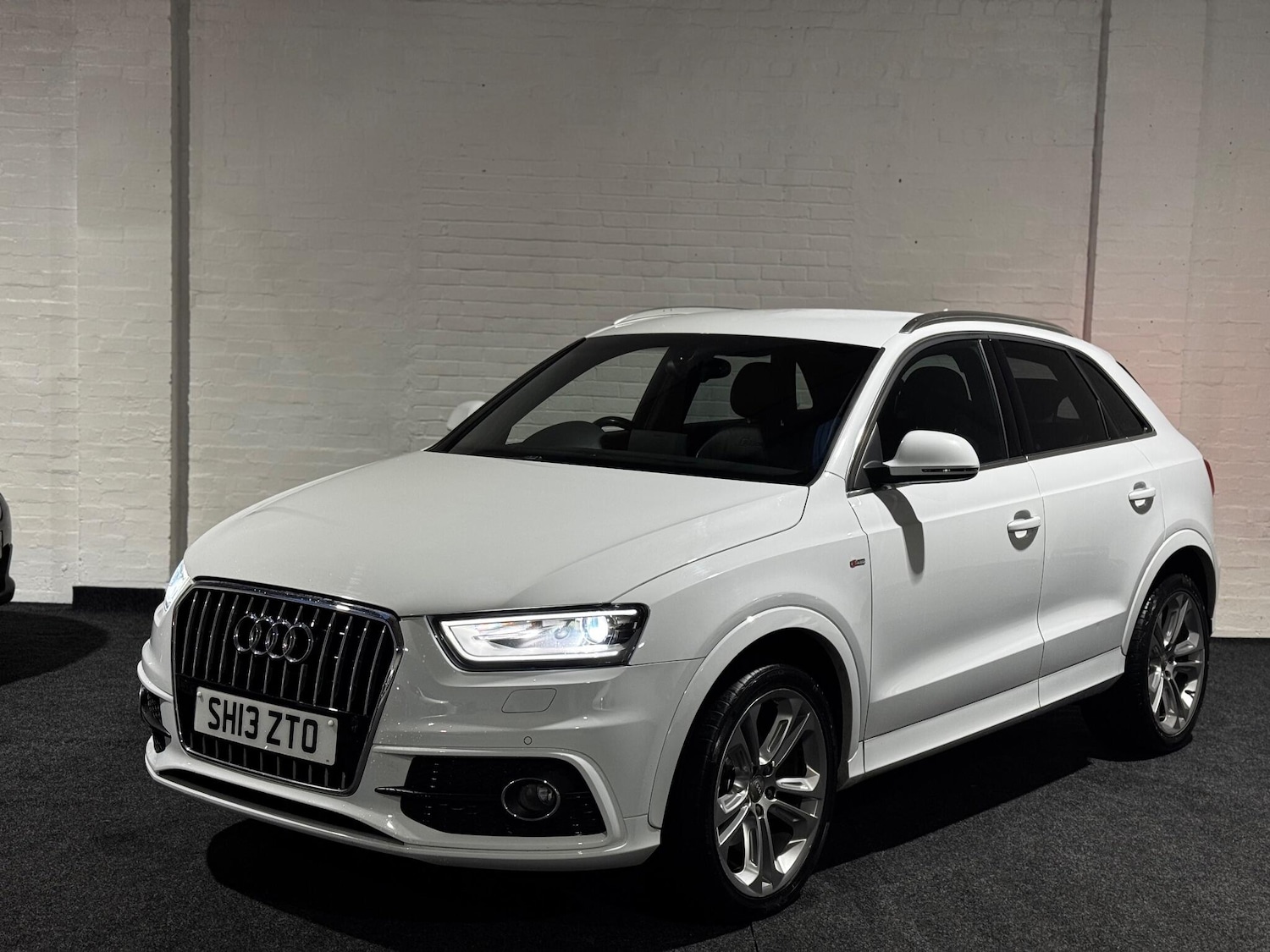 Used Audi Q3 2013 for sale - 76935871: Photo 10