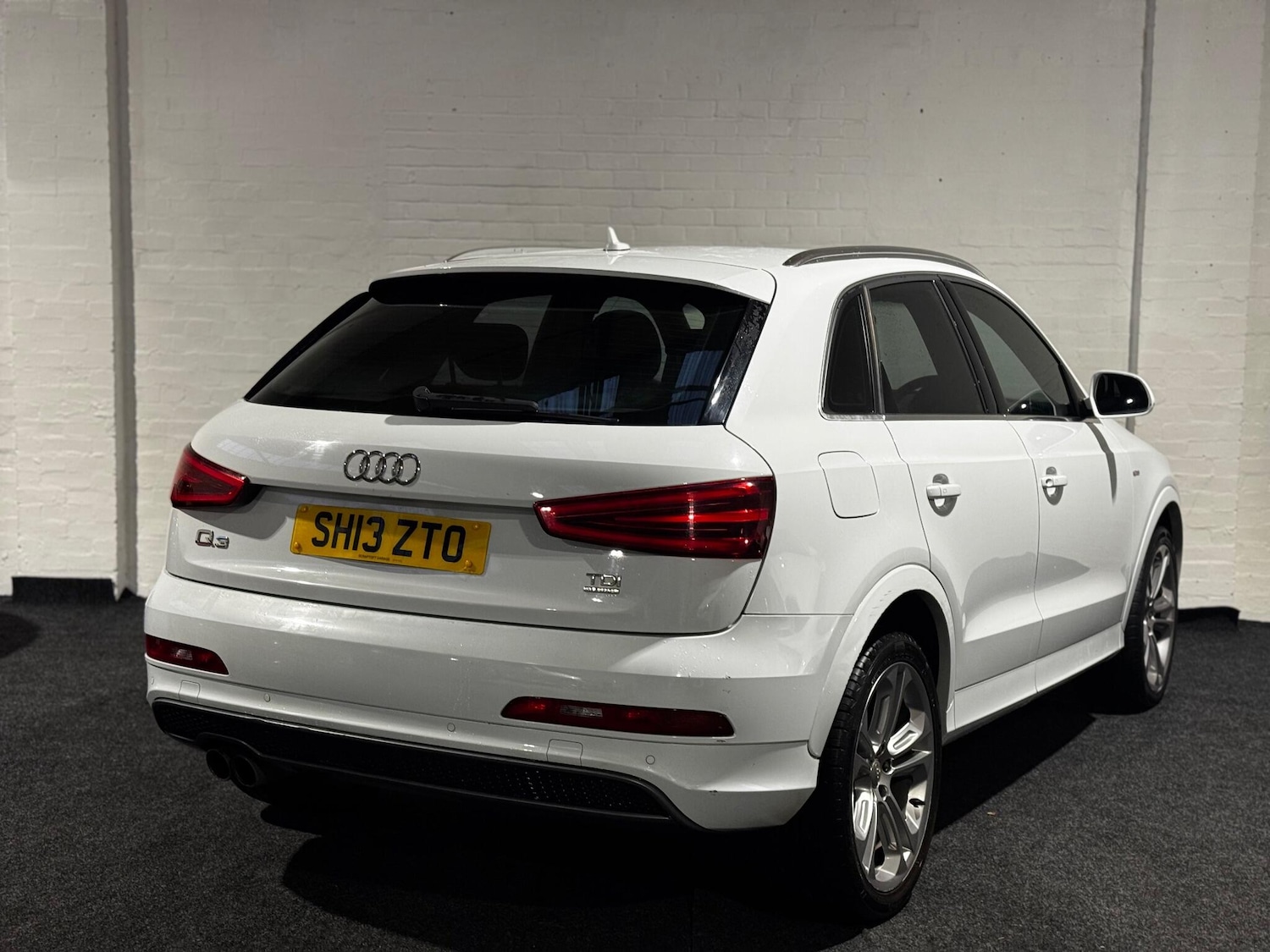 Used Audi Q3 2013 for sale - 76935871: Photo 17
