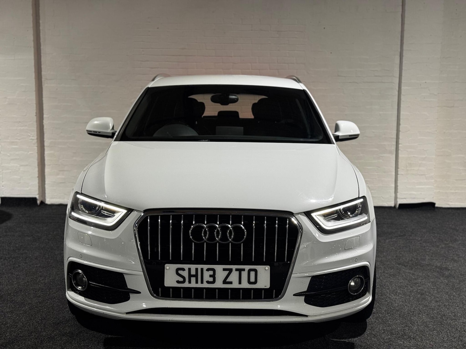 Used Audi Q3 2013 for sale - 76935871: Photo 2