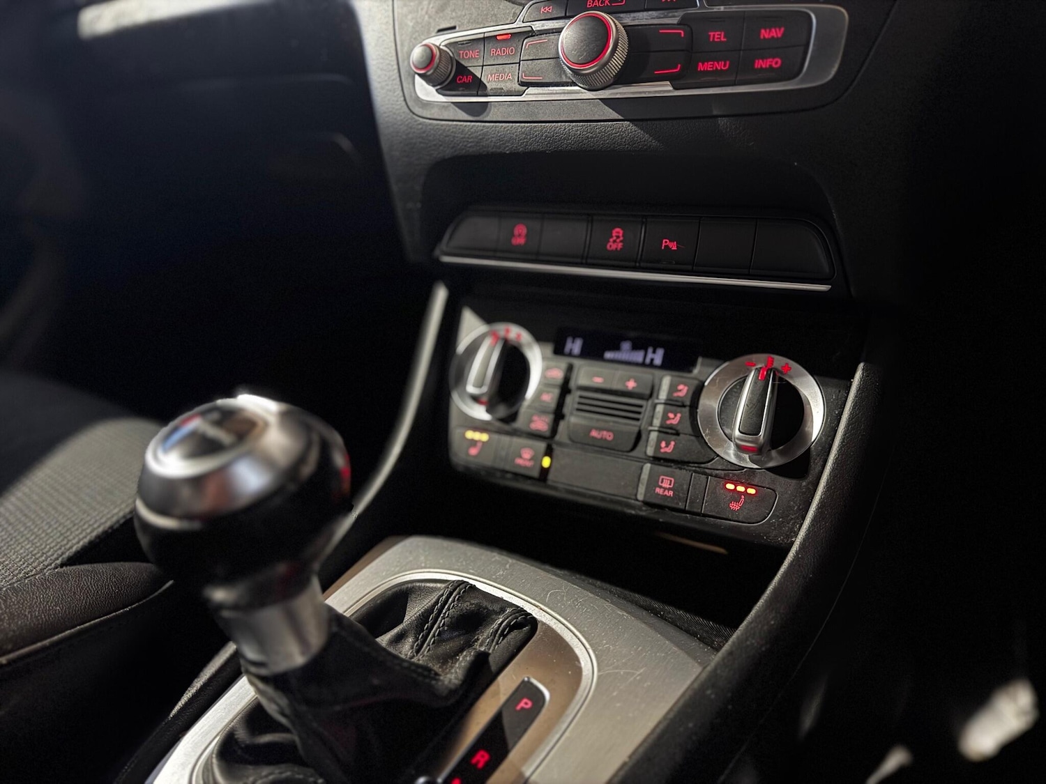 Used Audi Q3 2013 for sale - 76935871: Photo 22